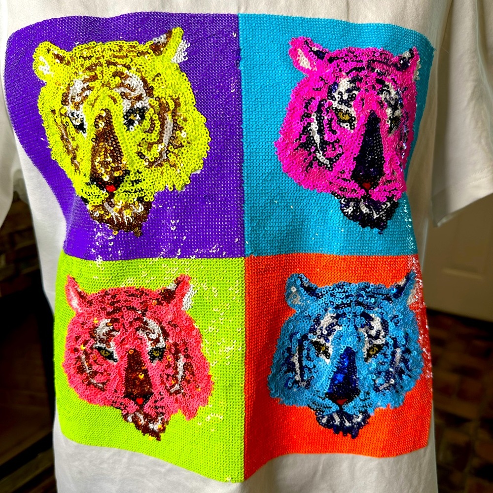 SPARKLE CITY XL Multi colored sequin Tiger T-shirt